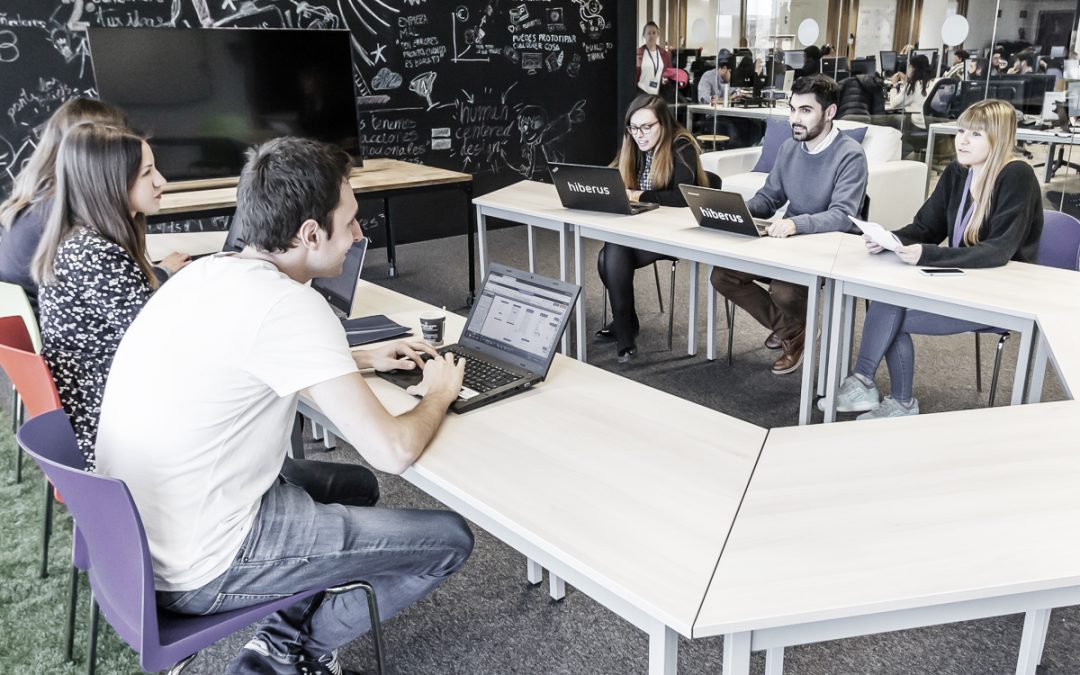 VII Edición de las Becas Heraldo y Kühnel Escuela de Negocios